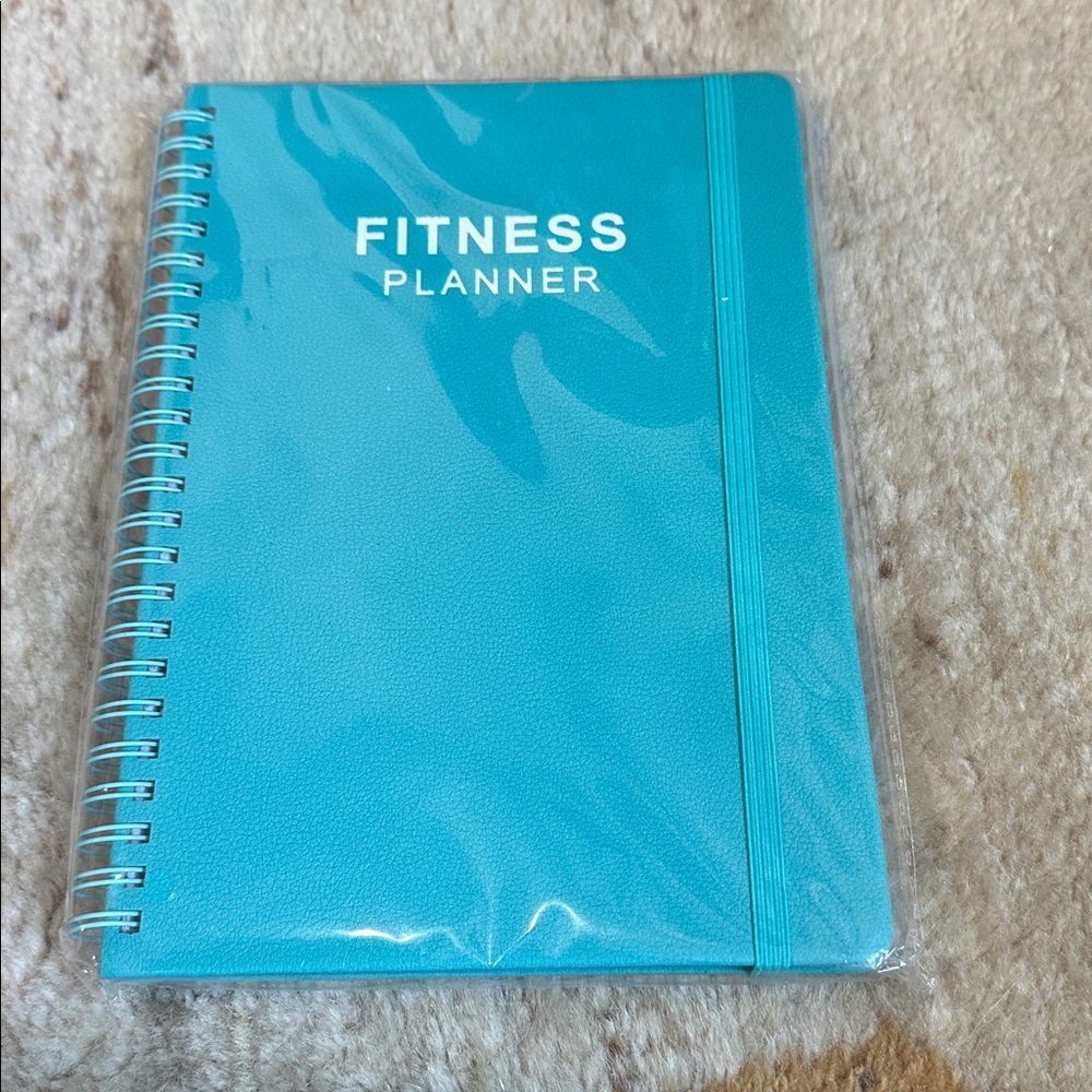 ♥️ NWT Teal Fitness Planner - Picture 4 of 6